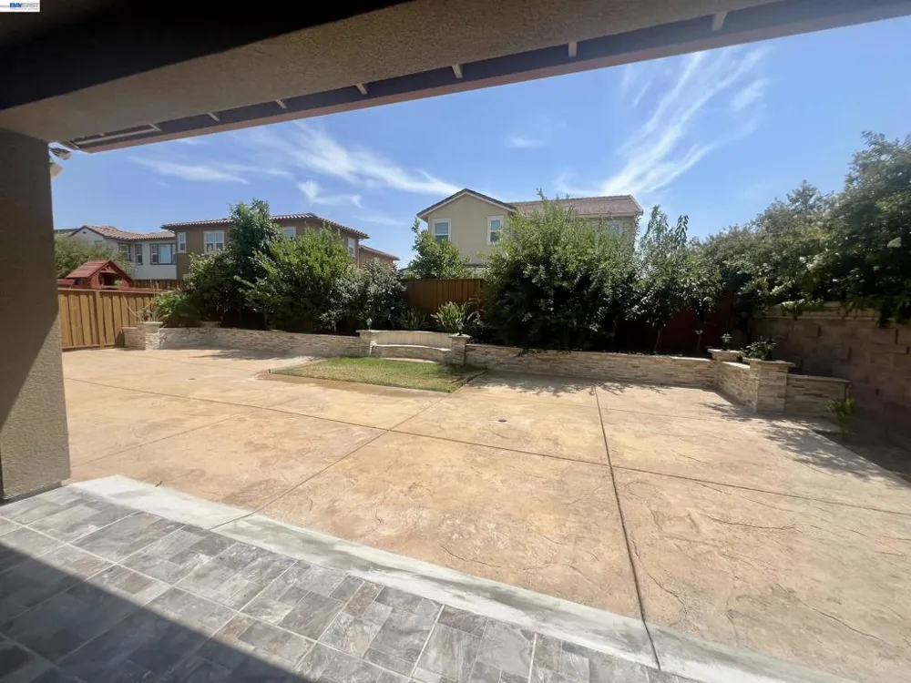 304 E Anjelina Ave Mountain House, CA 95391