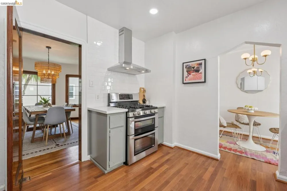 833 Rodney DR San Leandro, CA 94577