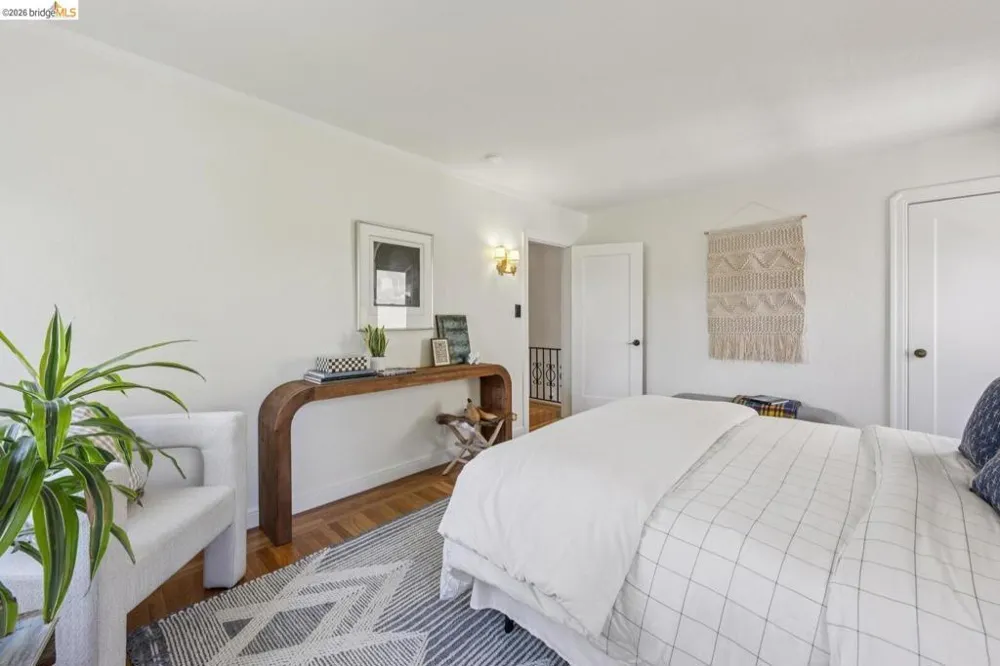 833 Rodney DR San Leandro, CA 94577