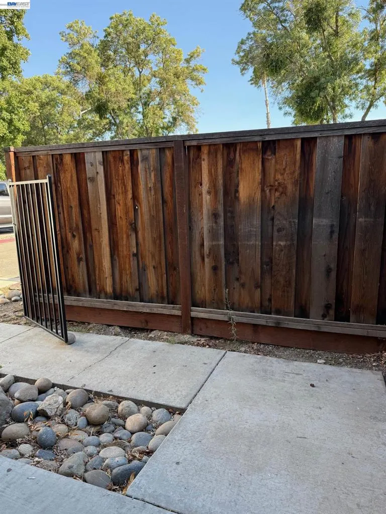 101 Portola Way Tracy, CA 95376