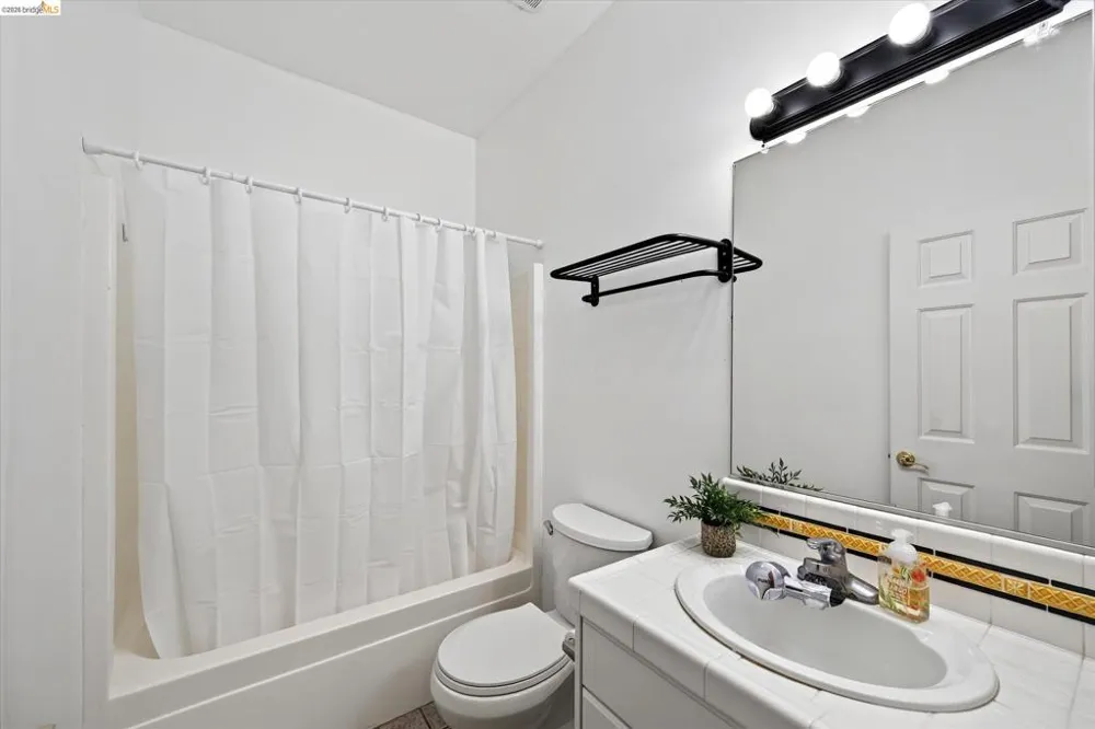 2012 Trailside Dr Brentwood, CA 94513