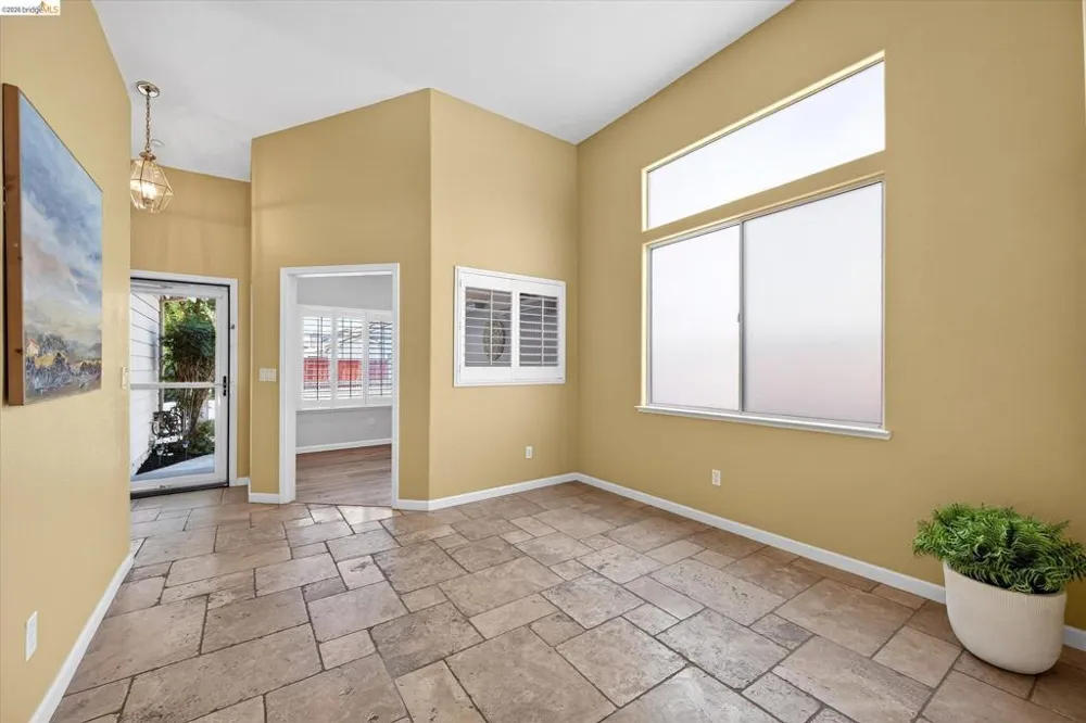 2012 Trailside Dr Brentwood, CA 94513