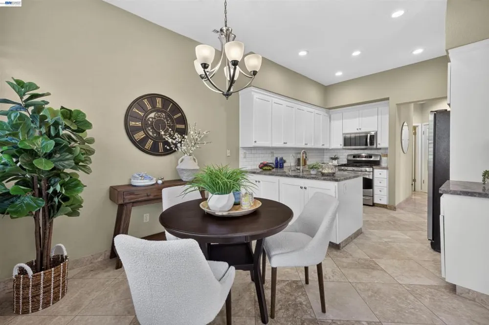 305 Sutton Cir Danville, CA 94506