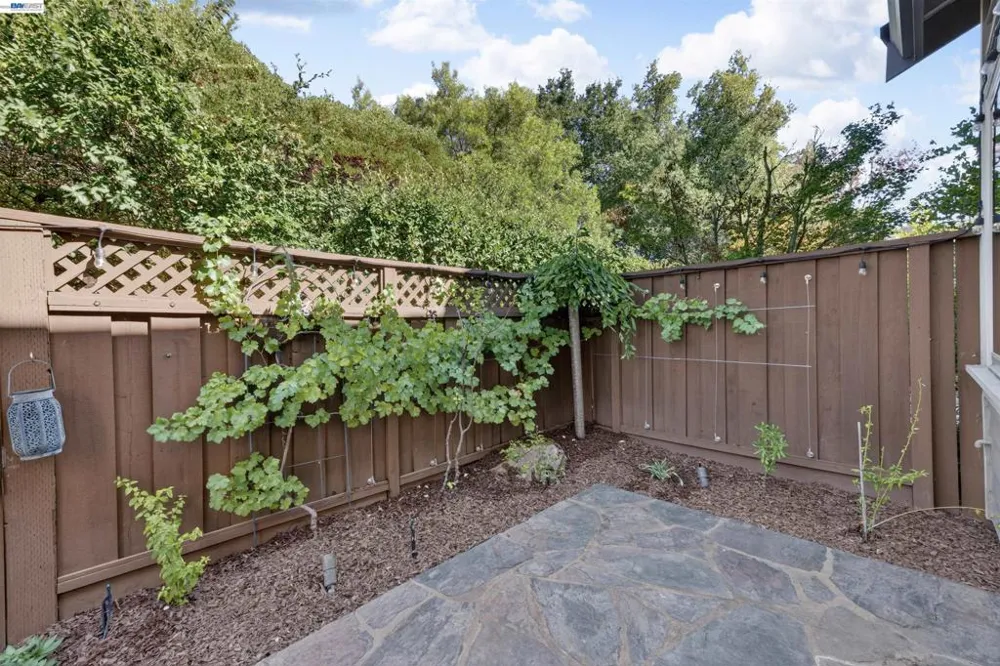 305 Sutton Cir Danville, CA 94506