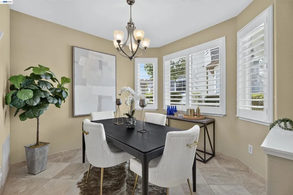 305 Sutton Cir Danville, CA 94506