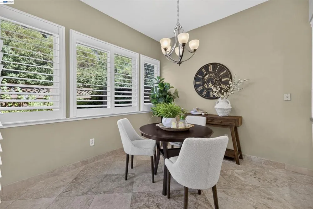 305 Sutton Cir Danville, CA 94506