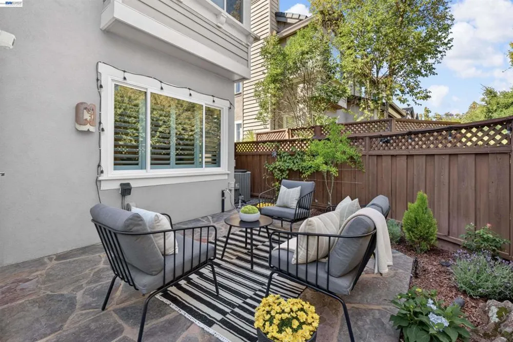 305 Sutton Cir Danville, CA 94506