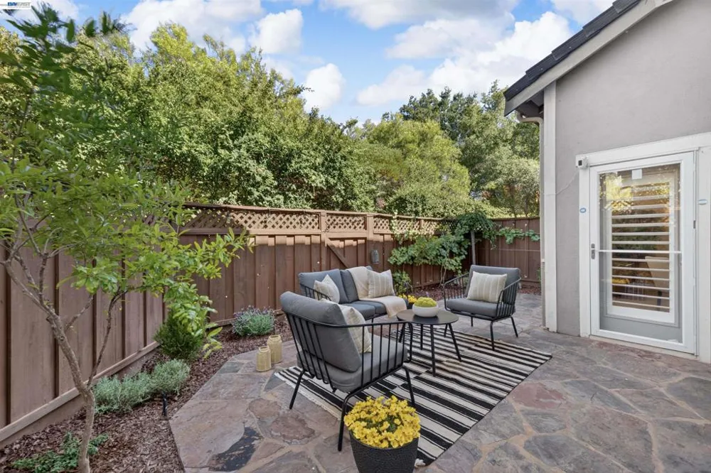 305 Sutton Cir Danville, CA 94506