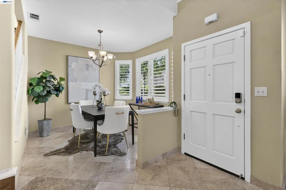 305 Sutton Cir Danville, CA 94506