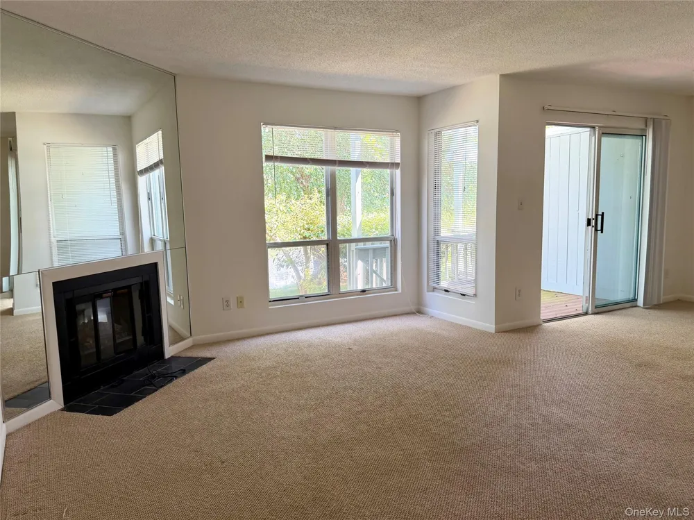 15 Pond Drive W Rhinebeck, NY 12572