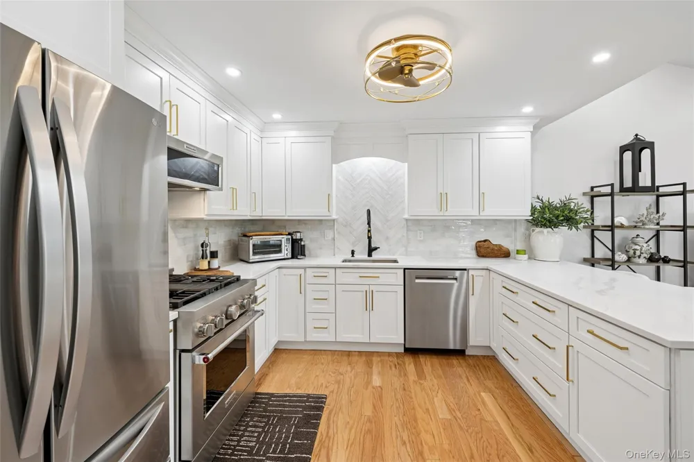 3 Summerfield Lane S Aquebogue, NY 11901