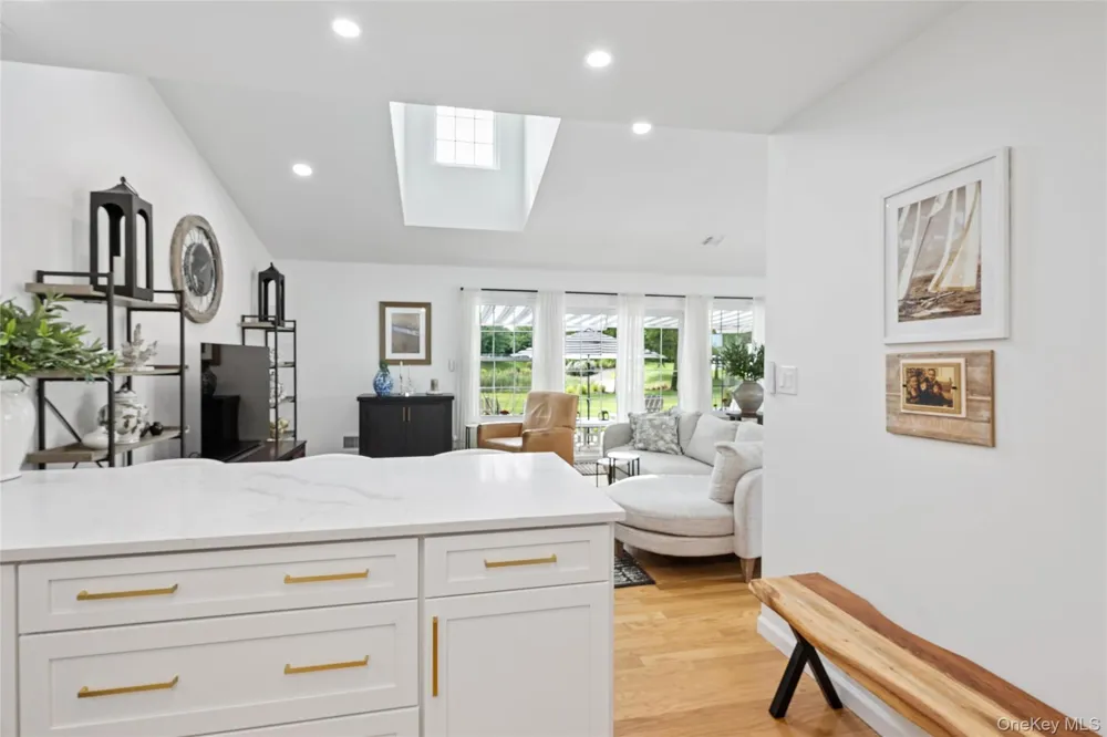 3 Summerfield Lane S Aquebogue, NY 11901