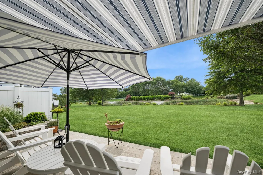 3 Summerfield Lane S Aquebogue, NY 11901