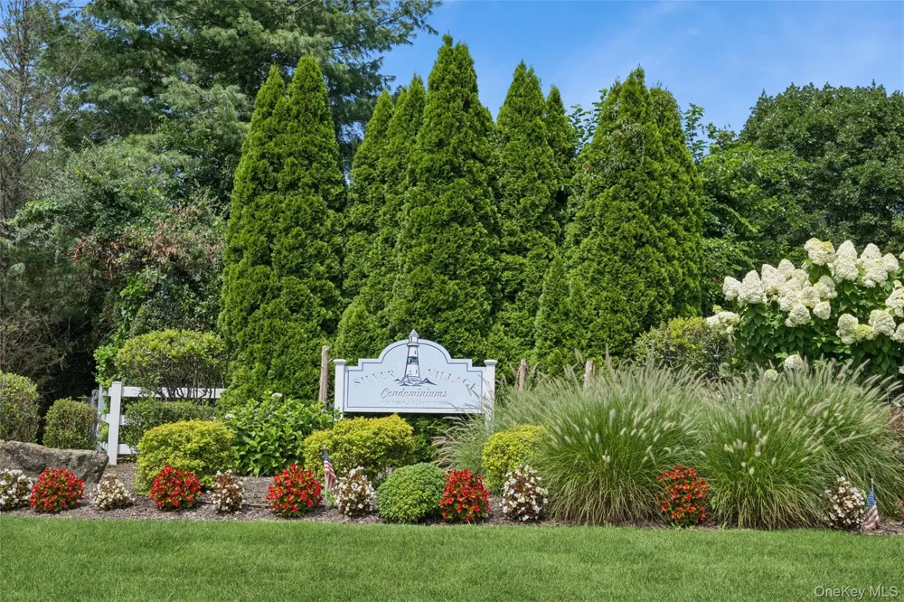 3 Summerfield Lane S Aquebogue, NY 11901