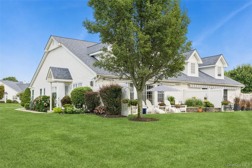 3 Summerfield Lane S Aquebogue, NY 11901