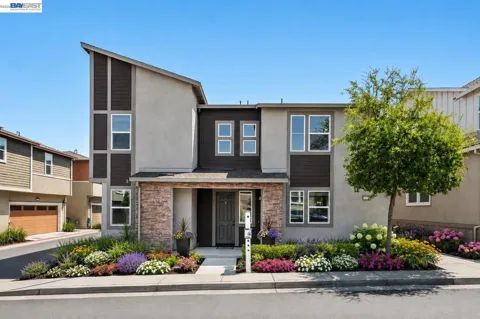 4136 Healdsburg Way