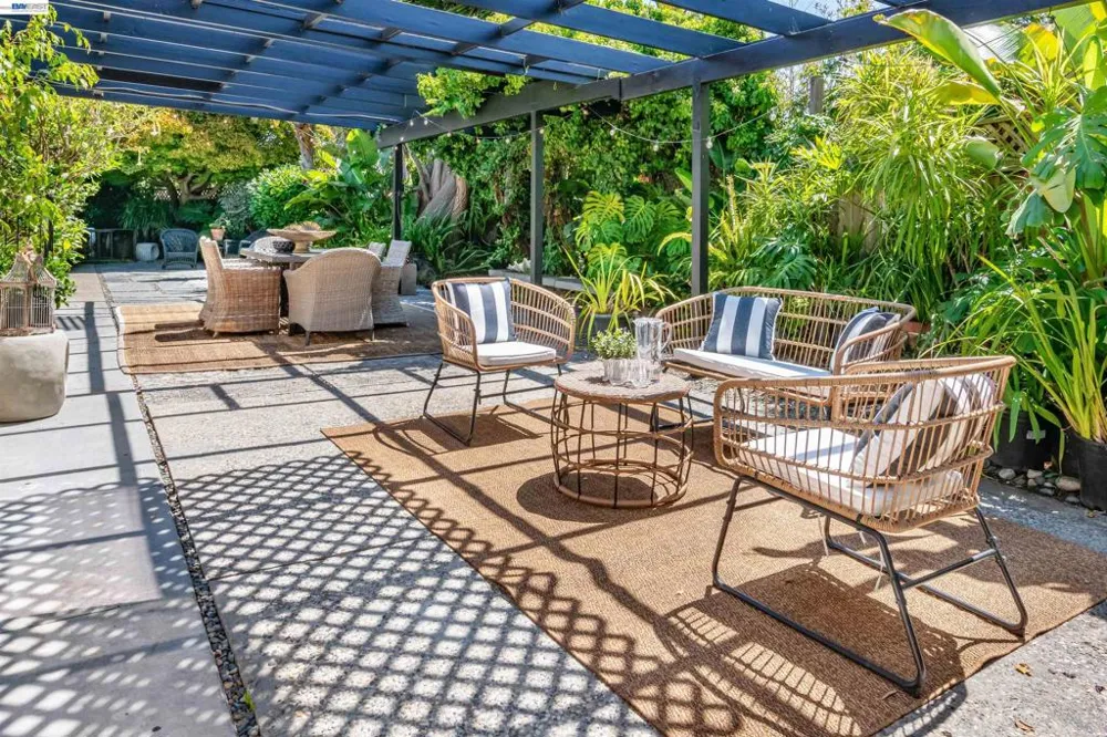 3229 Toyon Ter Alameda, CA 94501