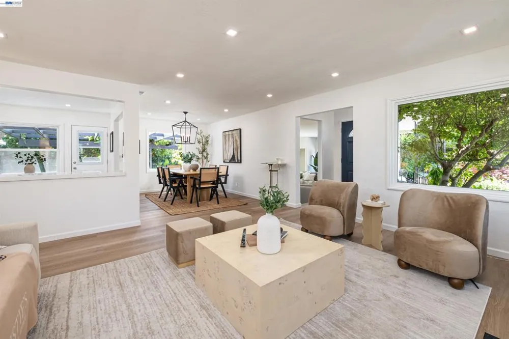 3229 Toyon Ter Alameda, CA 94501