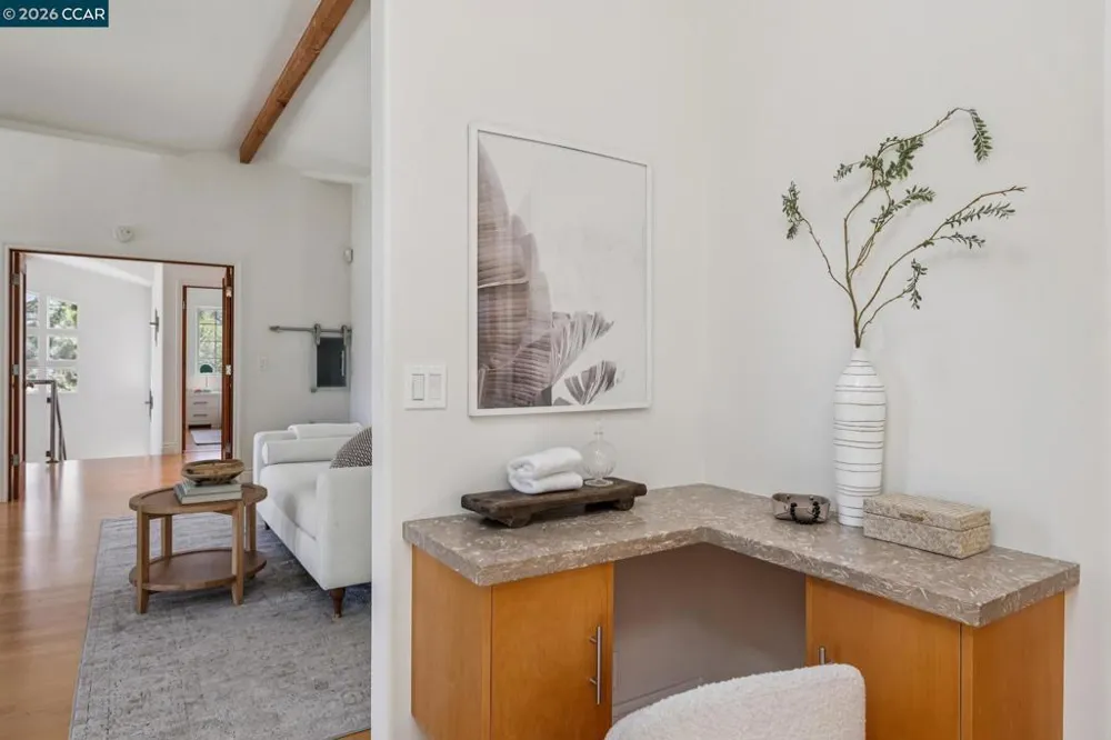 6 Monte Vista Rd Orinda, CA 94563