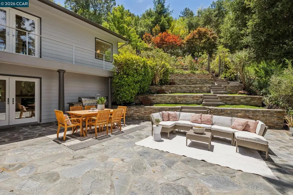 6 Monte Vista Rd Orinda, CA 94563