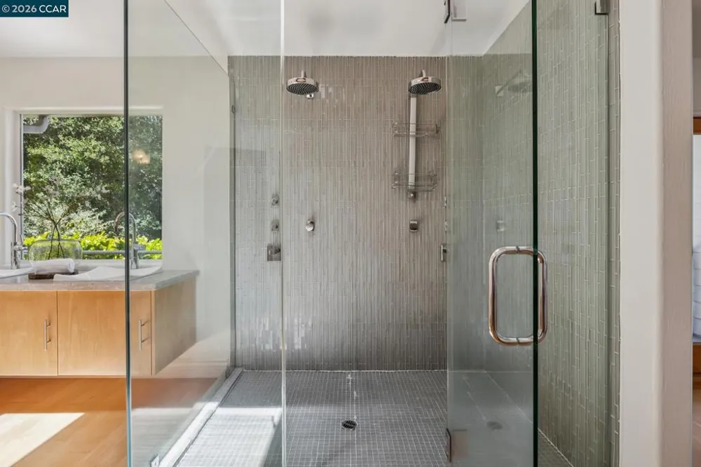 6 Monte Vista Rd Orinda, CA 94563