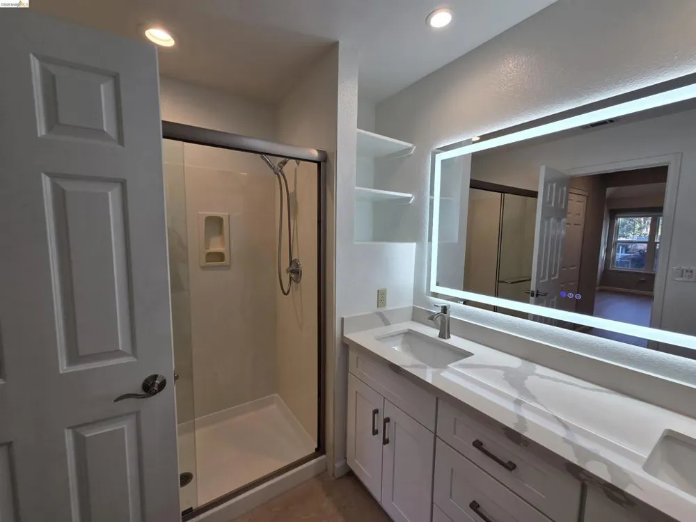 1107 Outrigger Lane Foster City, CA 94404