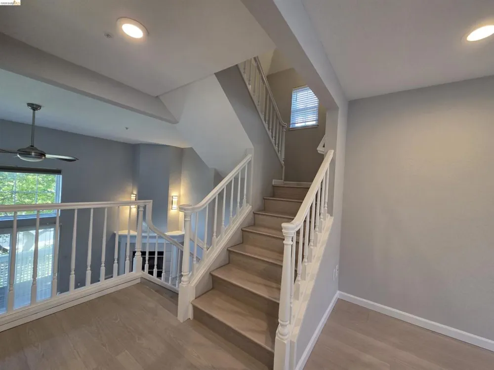 1107 Outrigger Lane Foster City, CA 94404