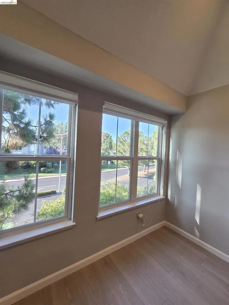 1107 Outrigger Lane Foster City, CA 94404