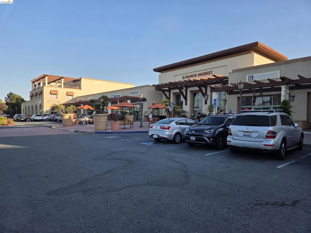 1107 Outrigger Lane Foster City, CA 94404