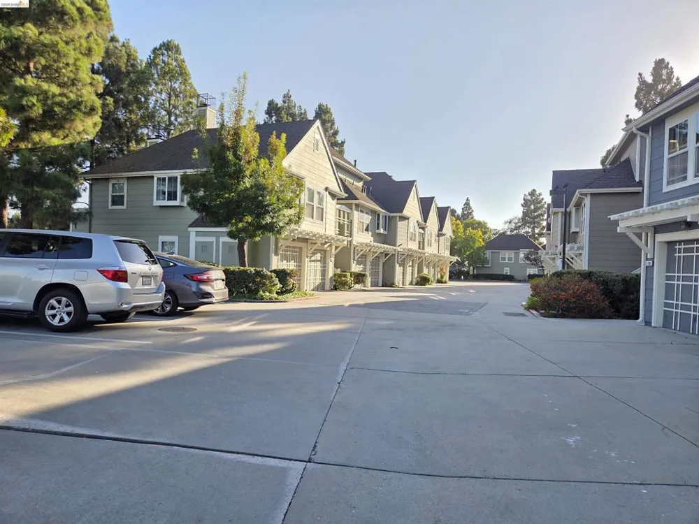1107 Outrigger Lane Foster City, CA 94404