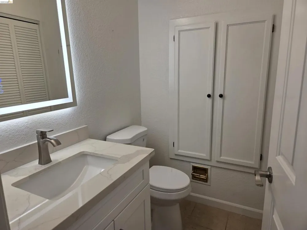 1107 Outrigger Lane Foster City, CA 94404