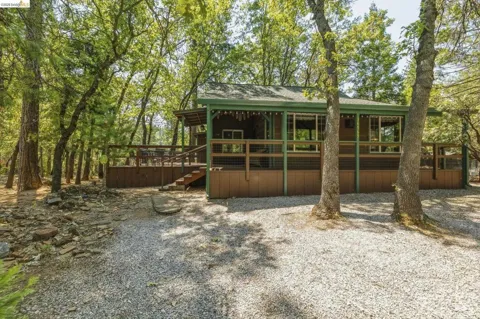 16569 Estralita Dr