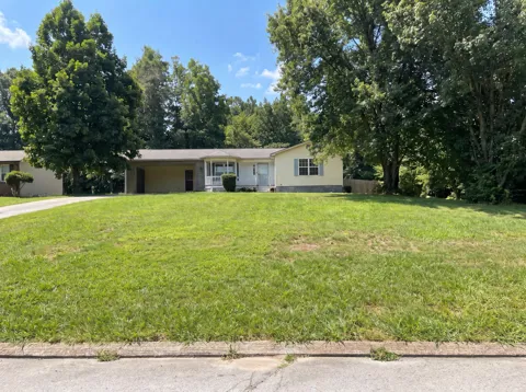 226 Brookhill Lane NE