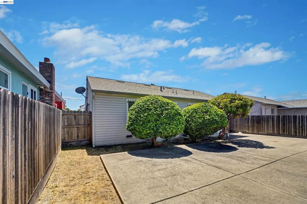 2331 Humphrey Ave Richmond, CA 94804