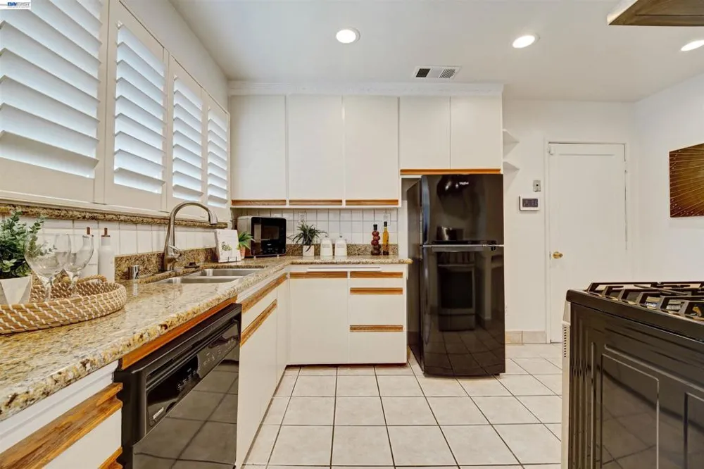 2331 Humphrey Ave Richmond, CA 94804
