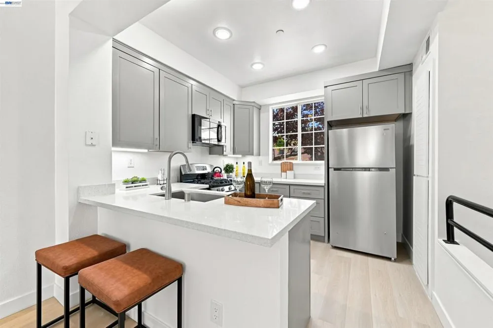 450 Cascadita Ter Milpitas, CA 95035