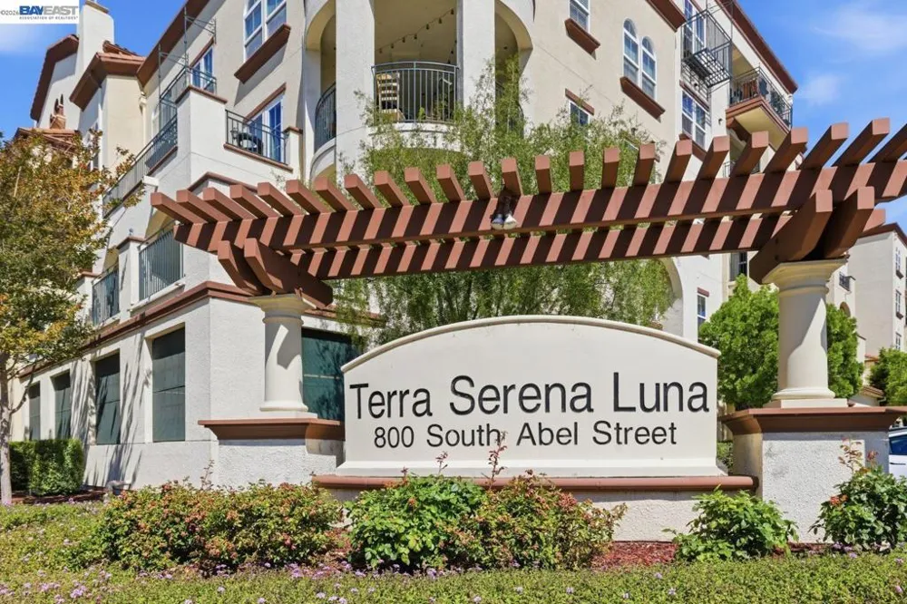 800 S Abel Street #519 Milpitas, CA 95035