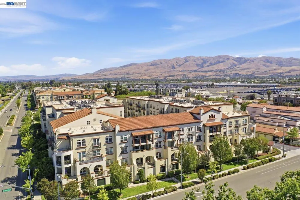 800 S Abel Street #519 Milpitas, CA 95035