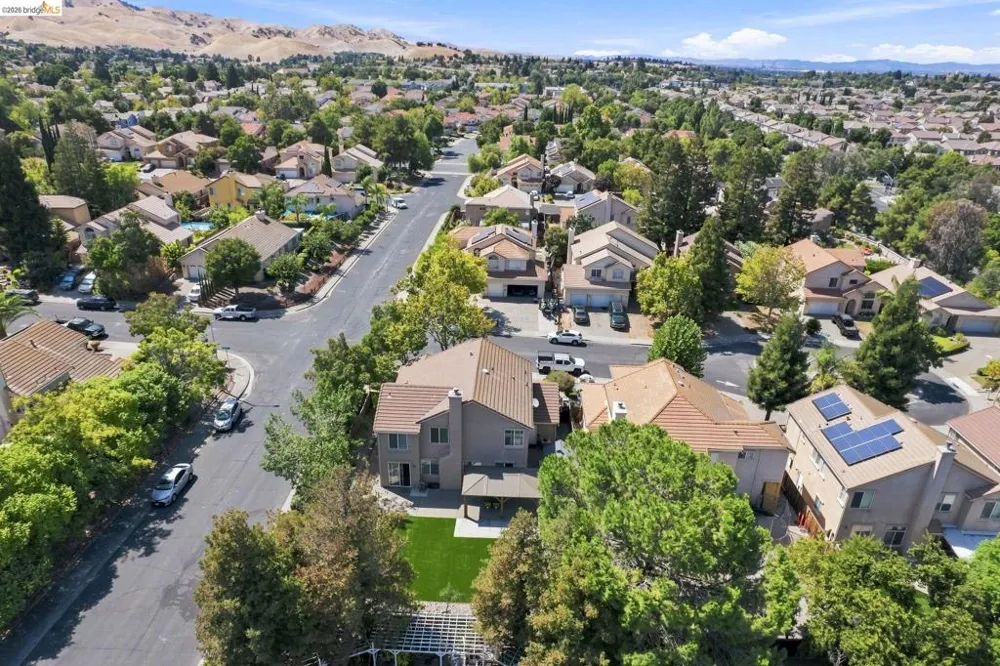 1937 Paradise Peak Ct Antioch, CA 94531