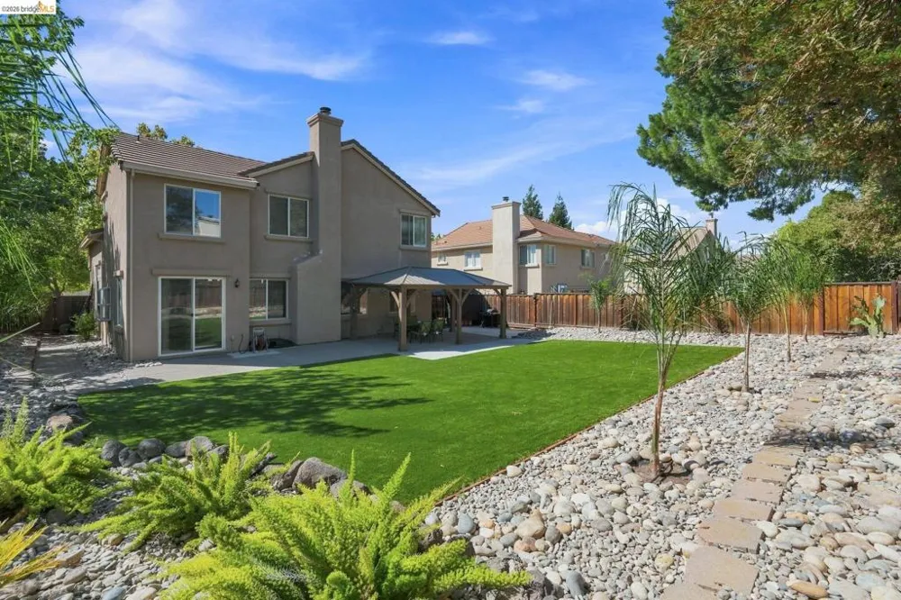 1937 Paradise Peak Ct Antioch, CA 94531