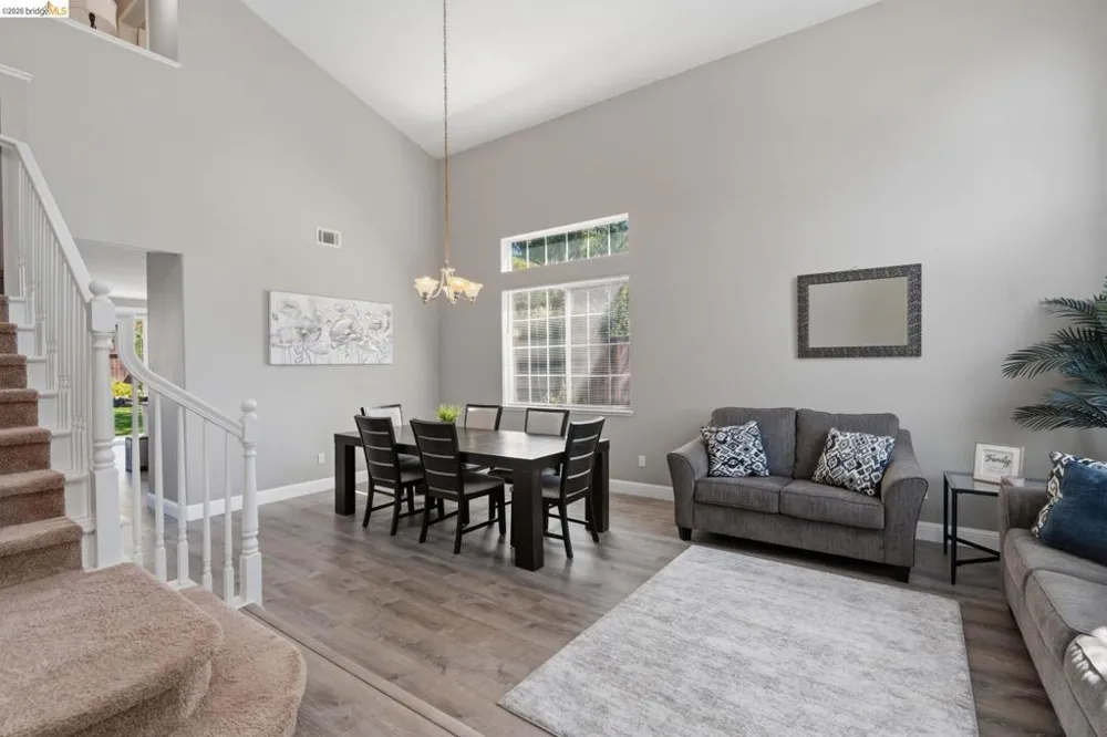 1937 Paradise Peak Ct Antioch, CA 94531