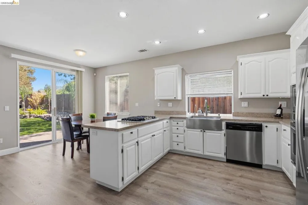 1937 Paradise Peak Ct Antioch, CA 94531