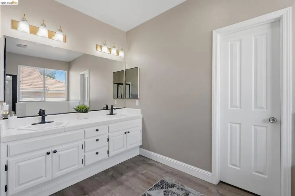1937 Paradise Peak Ct Antioch, CA 94531