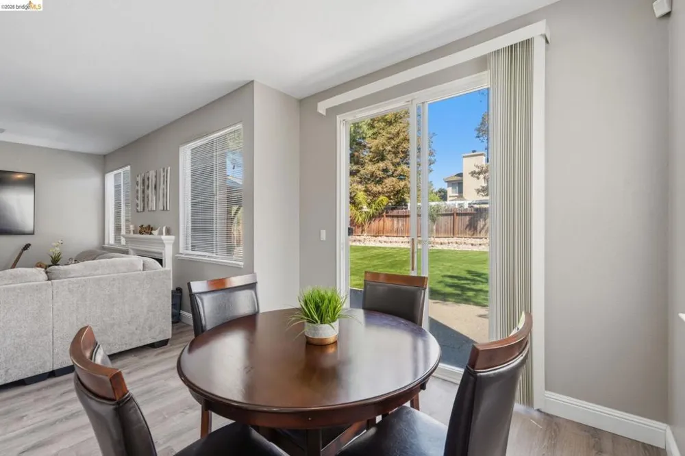 1937 Paradise Peak Ct Antioch, CA 94531