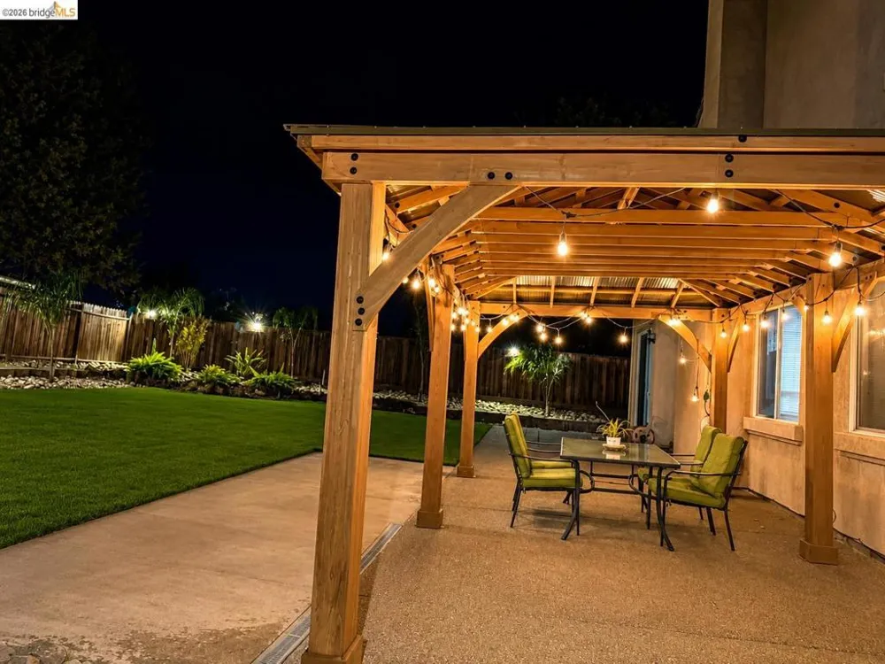 1937 Paradise Peak Ct Antioch, CA 94531