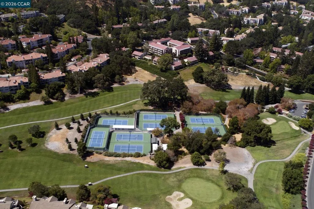 1100 Singingwood #8 Walnut Creek, CA 94595