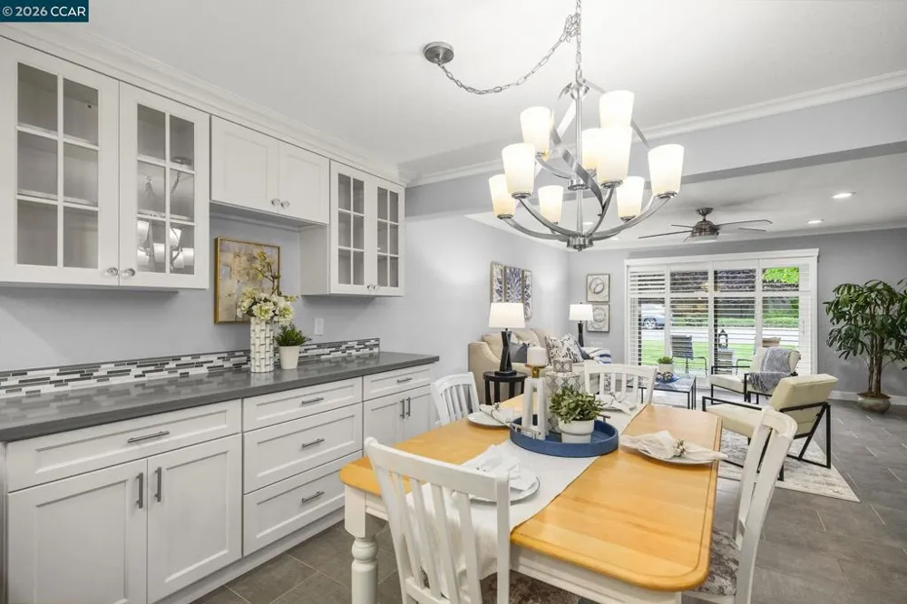 1100 Singingwood #8 Walnut Creek, CA 94595