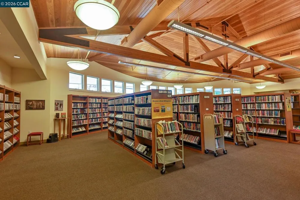 1100 Singingwood #8 Walnut Creek, CA 94595