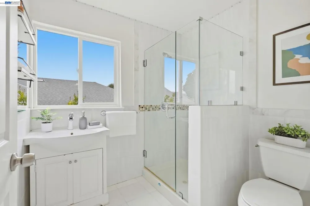 147 San Benito Ave San Bruno, CA 94066