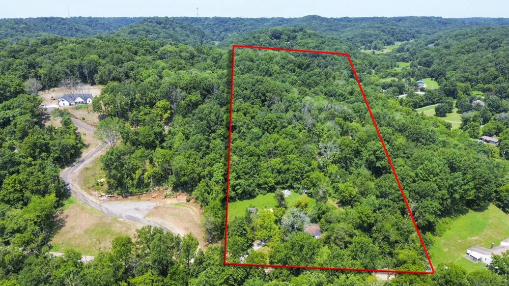 2937 Lower Walkers Creek Rd Goodlettsville, TN 37072